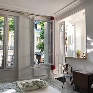villa-camelia.hotels-rhonealpes.com/
